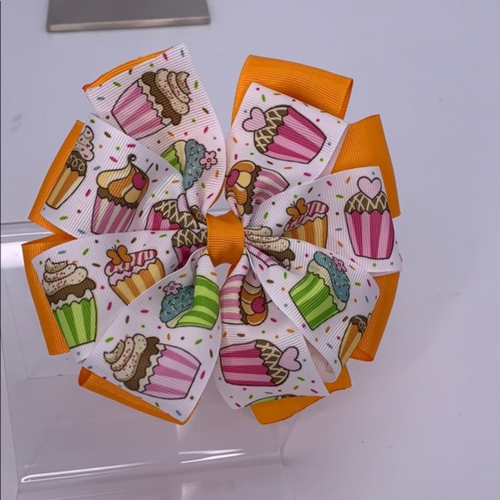 Cupcakes boutique hair bow